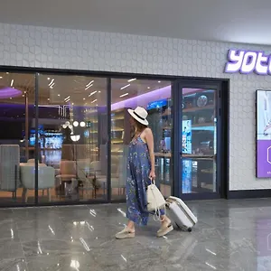 3* Hotell Yotelair Airport, Duty Free - International Transit Area