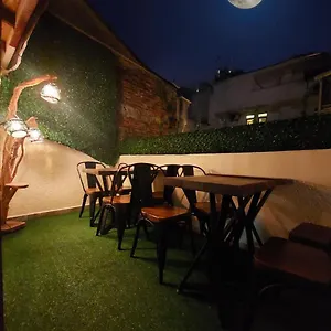Moon 旅馆